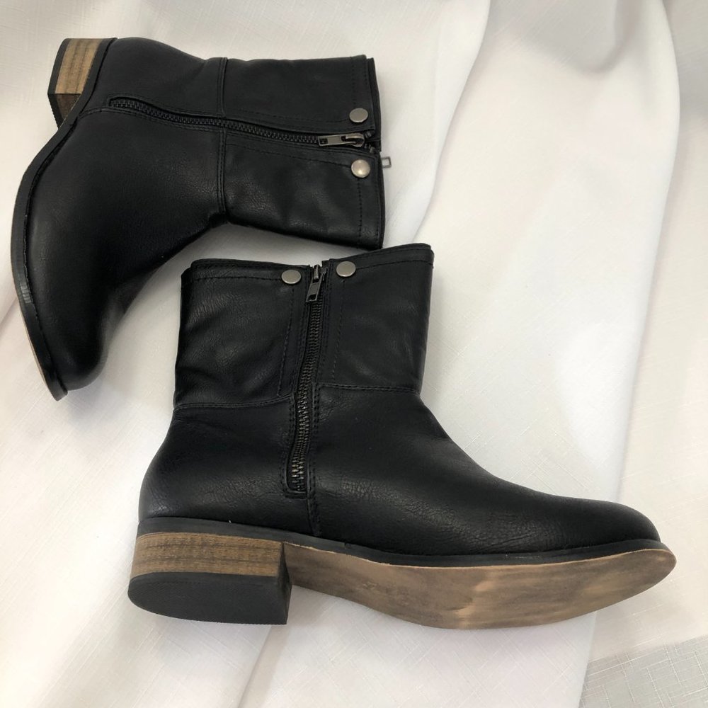 NYLA Giuliana Ankle Boots Size 7M